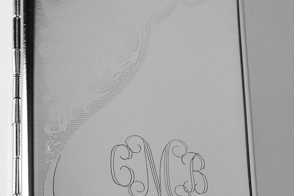 Custom Engraved Personalized Double Sided 100s Cigarette Case with Scroll Accent  -Hand Engraved