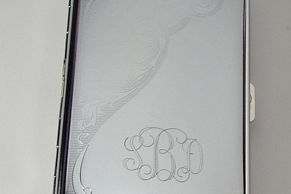 Custom Engraved Personalized Double Sided 100s Cigarette Case with Scroll Accent  -Hand Engraved